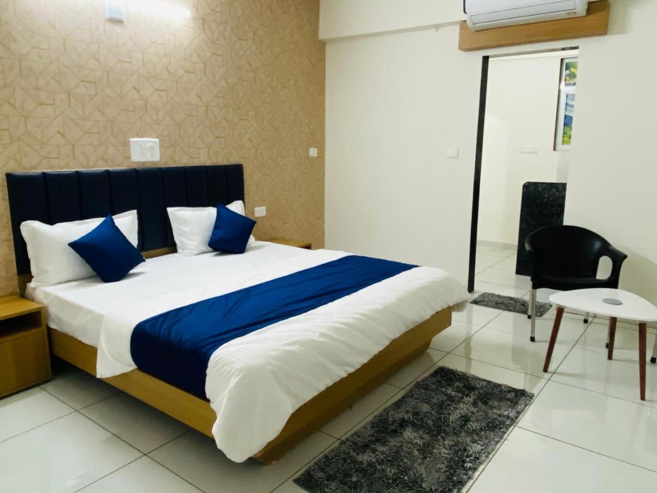 Hotel Balaji Villa Vadodara Luaran gambar